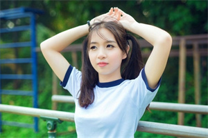 阿拉爱上海：In this city with countless skyscrapers and dazzling neon lights